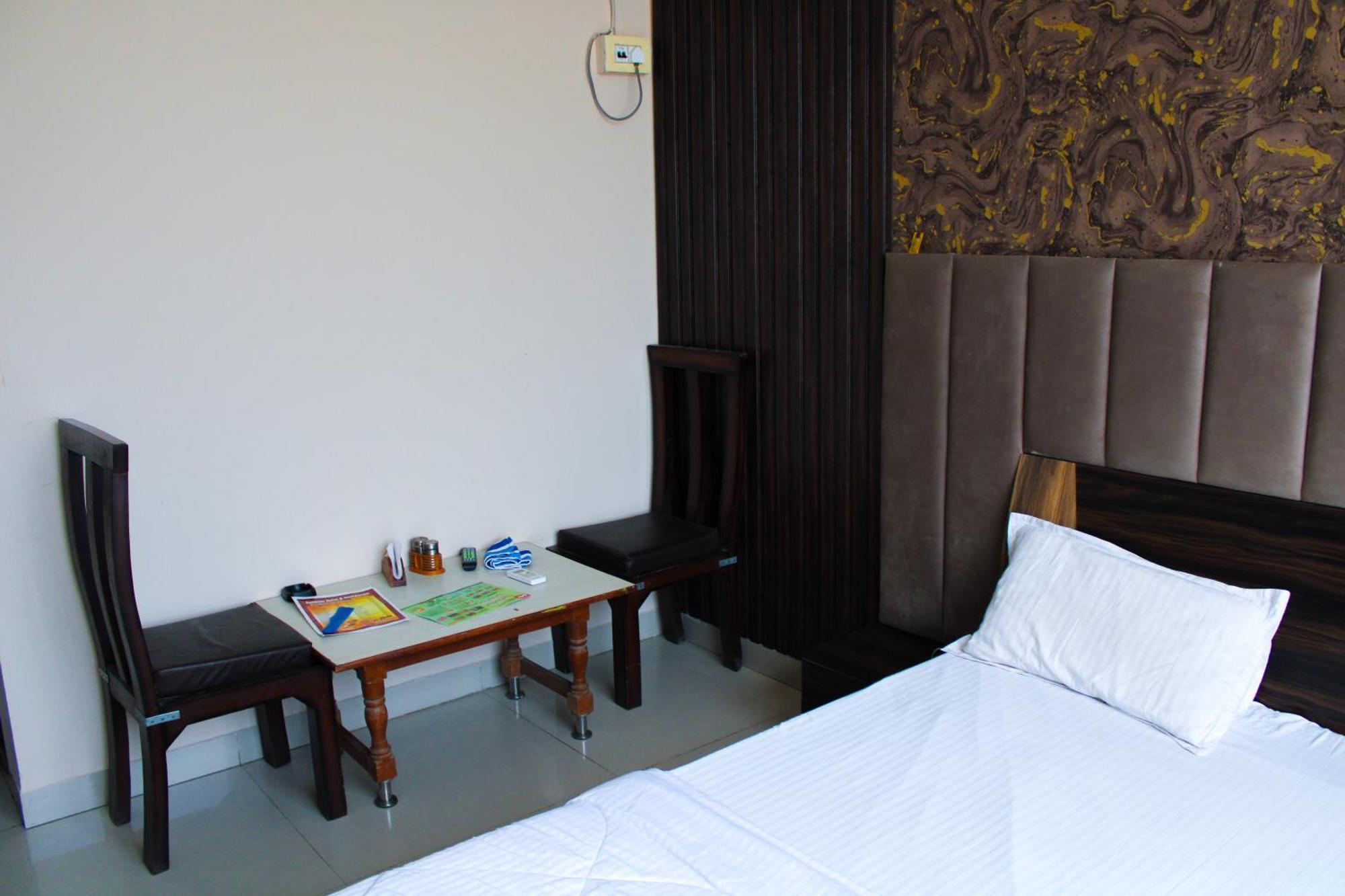 Sangam Hotel Chirawa Exterior photo